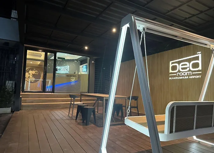 Bed-Room At Suvarnabhumi Airport - Newly Renovated Bangkok Mit Golfplatz
