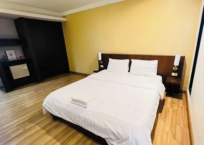 Next Bird Suite Sha Nonthaburi aceita animais de estimação