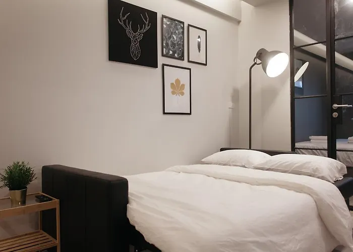 Silom 2 Bedrooms Bts S6 Bangkok
